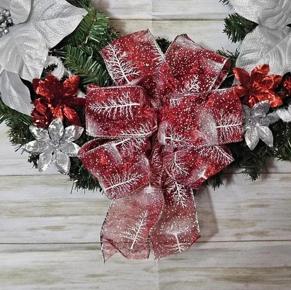 Homemade Hanging Christmas wreath with lights - Picture 10 of 11